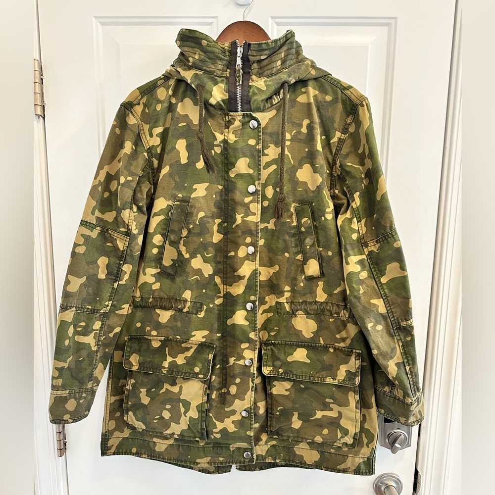 GAP Camouflage Utility Jacket Women’s Outdoors Canvas Mid Length - Size: Medium